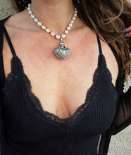 Load image into Gallery viewer, Love Potion Necklace