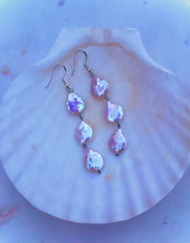 Load image into Gallery viewer, Mermaid Tears Earrings