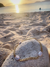 Load image into Gallery viewer, Three of Cups choker