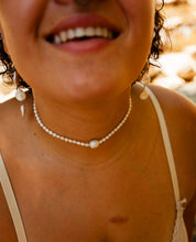 Load image into Gallery viewer, Poppy Choker