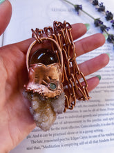 Load image into Gallery viewer, The Oracle Necklace