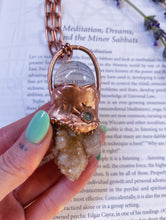 Load image into Gallery viewer, The Oracle Necklace
