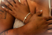 Load image into Gallery viewer, Luna Bracelet
